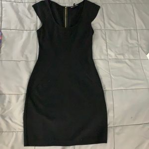 Black XS dress
